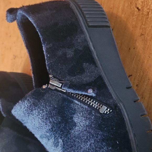 Soul Naturalizer Sneakers Womens size 8W Turner slip on faux fur camo Winter - Picture 3 of 9